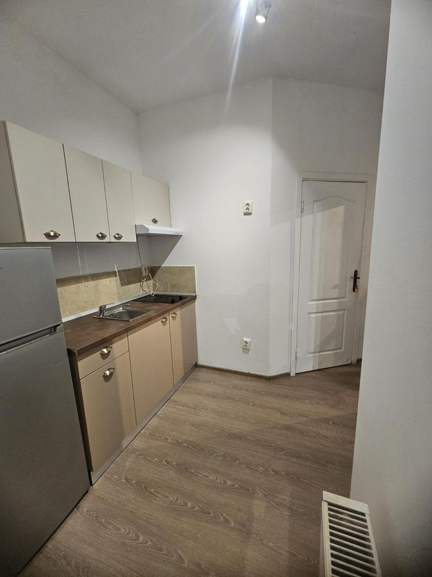 Stanford Aparthotel Gara De Nord Bucureşti Ngoại thất bức ảnh